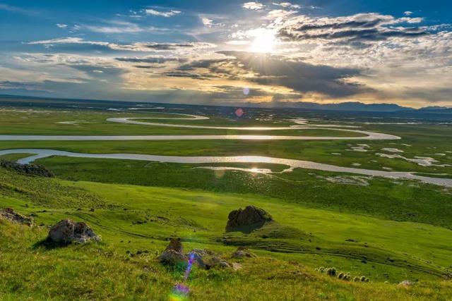 Bayinbuluke Grassland Travel Guide scenery