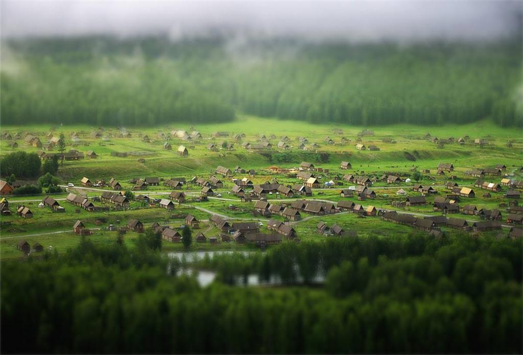 Balikun Lake Travel Guide scenery